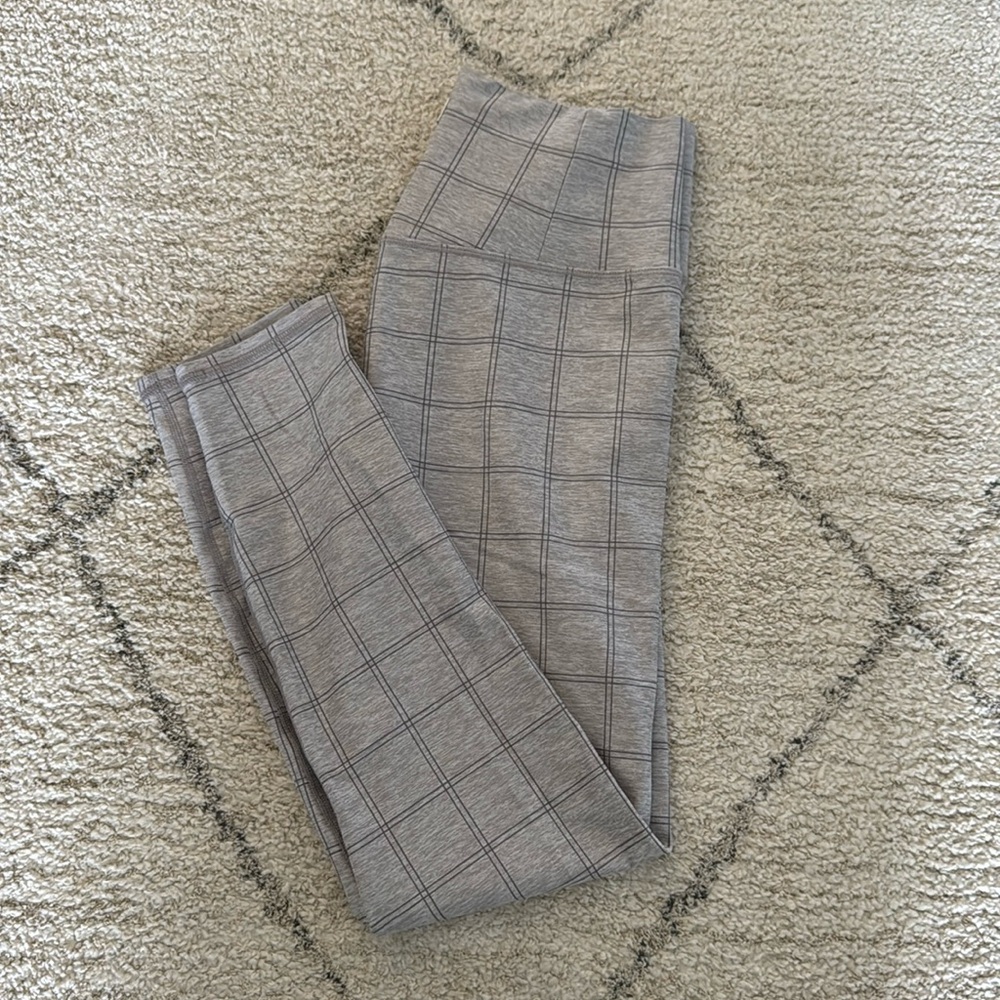 Vuori clean elevation legging size medium